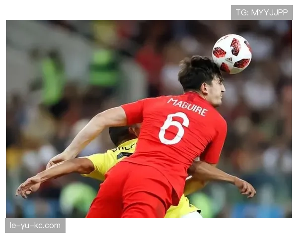 马奎尔中卫风格强势出击,防线如铁筑牢球队根基 马奎尔中卫风格强势出击,防线如铁筑牢球队根基