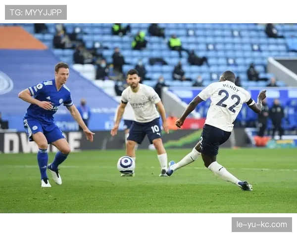 莱斯特城强势回暖，传奇冠军再掀英超热潮