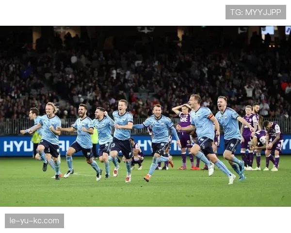 切尔西欧联杯强势晋级，状态火热延续连胜势头