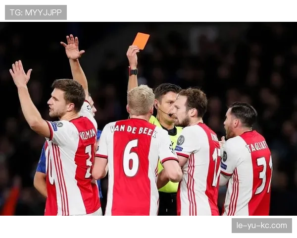 梅赫伦防守体系创新持续提升球队竞争力，成联赛焦点