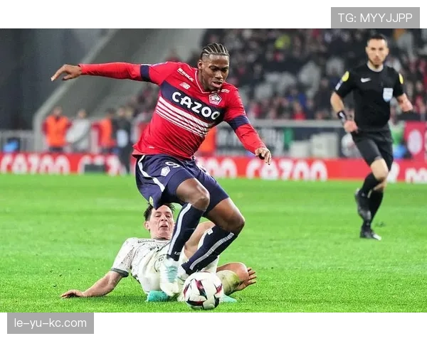 高位压迫关键点:乔纳森·戴维的战术价值 高位压迫关键点:乔纳森·戴维的战术价值